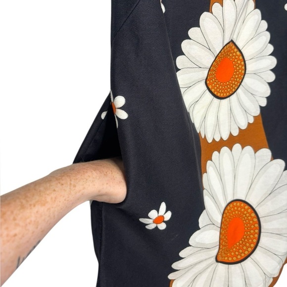 VTG 1960's ALICE Polynesian Daisy Hippie Hawaiian Mini Dress Retro Art to Wear - Picture 8 of 13